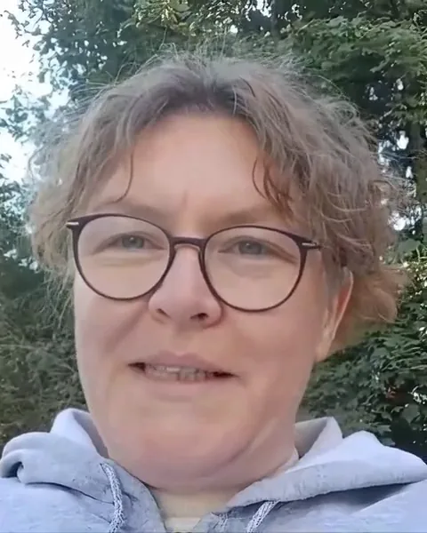 Video: Simone erzählt, warum sie die Bathmaster-Ausbildung begonnen hat